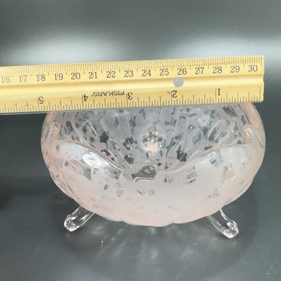 1930s Fenton Ming Pink Glass Rose Bowl Dish Etched 3 Footed Bowl Frosted Finish - Picture 3 of 15